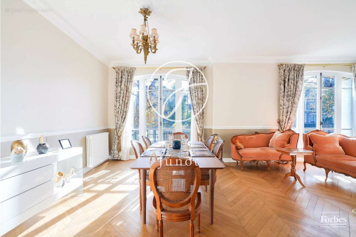 Maison à MAISONS-LAFFITTE