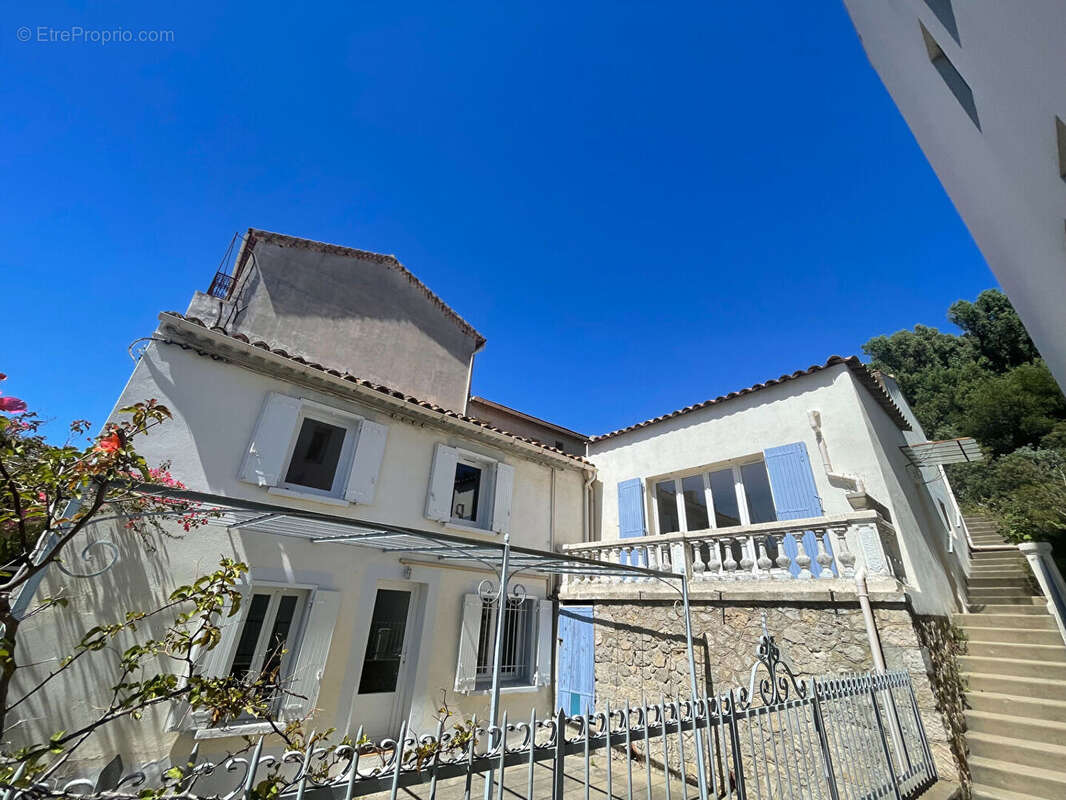 Maison à SAINT-MANDRIER-SUR-MER