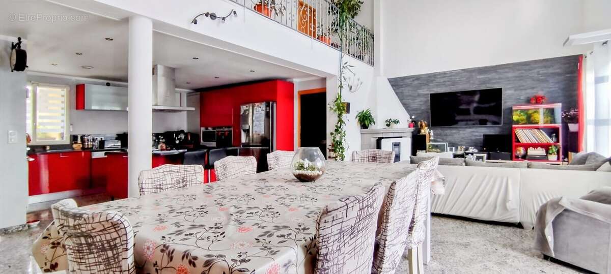 Maison à MONTLIGNON