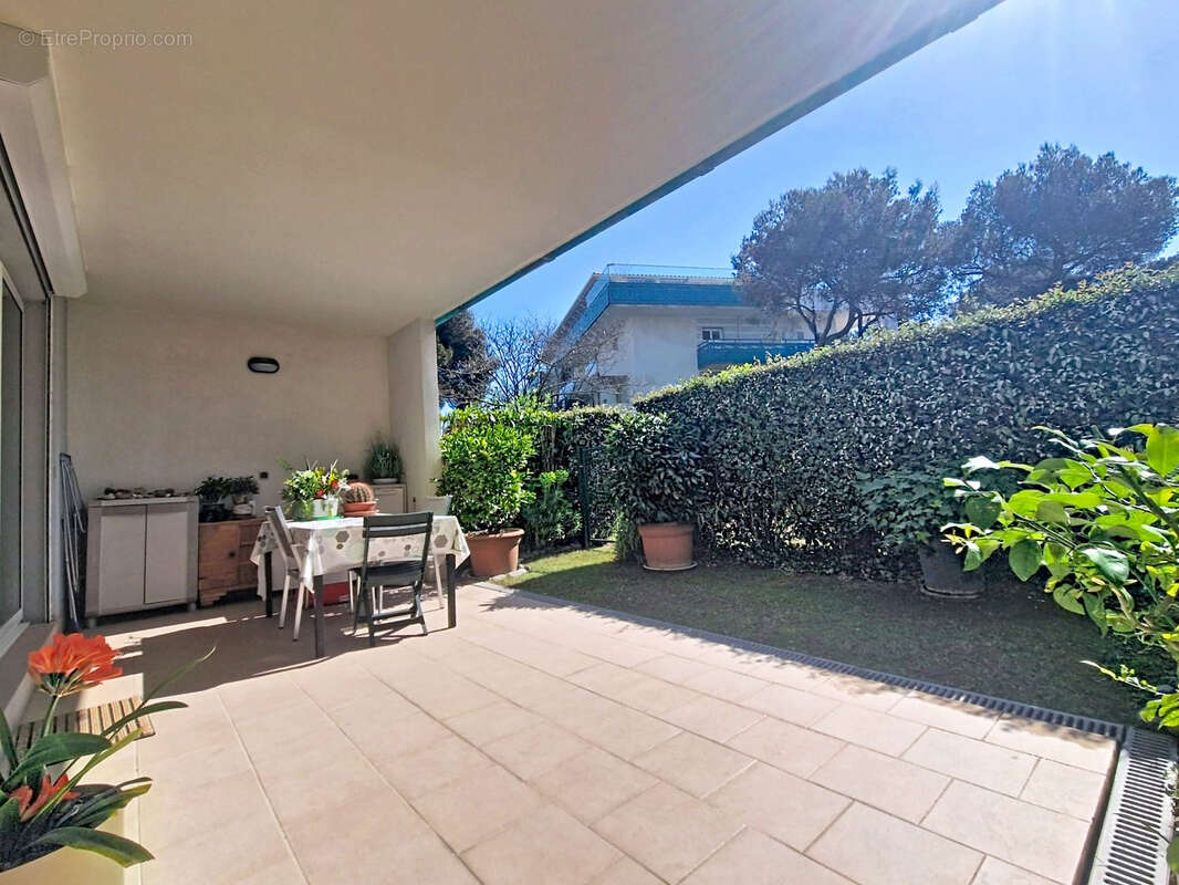 Appartement à SAINT-RAPHAEL