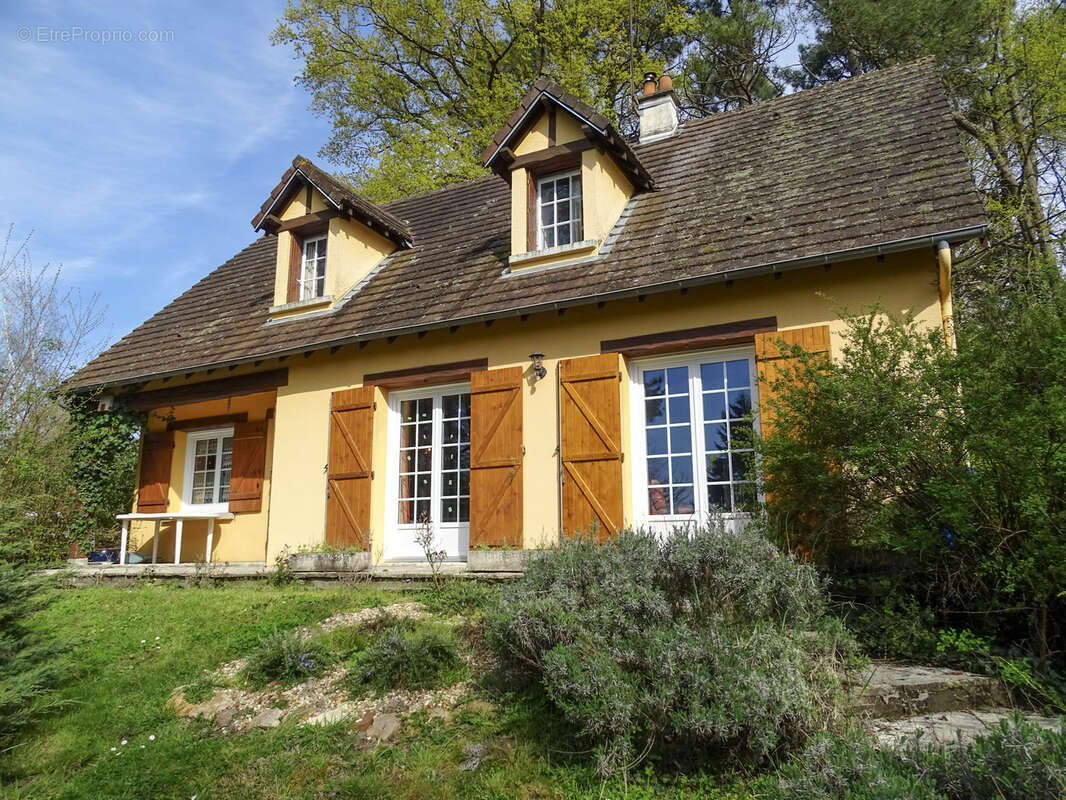 Maison à CHATRES-SUR-CHER