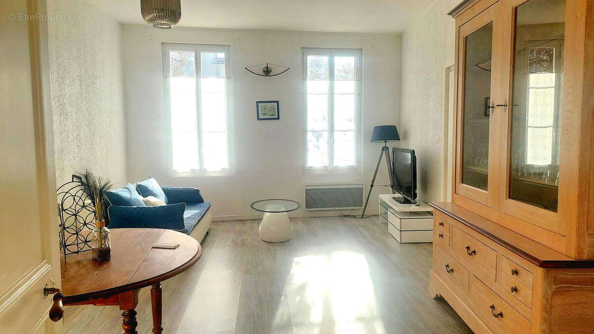Maison à SAINT-SAVINIEN
