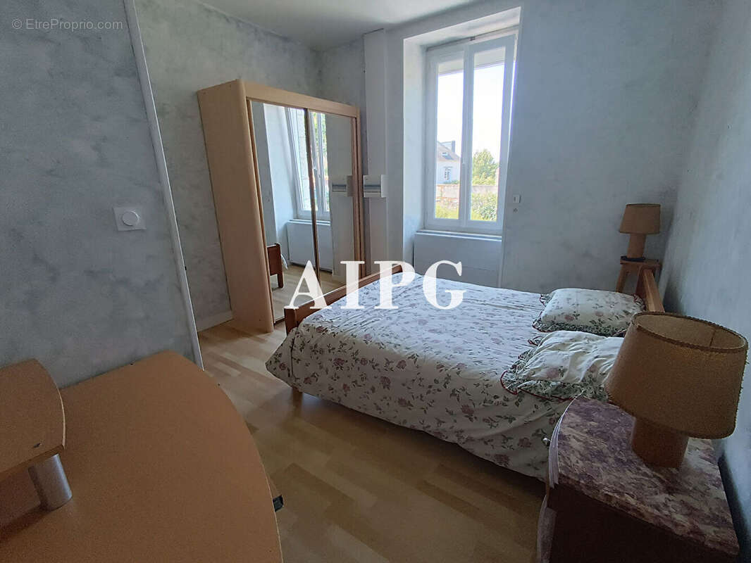 Mael-Carhaix, maison avec dépendances à vendre - photo 9