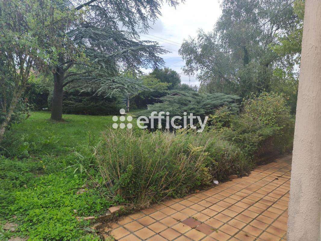 Maison à CONGE-SUR-ORNE