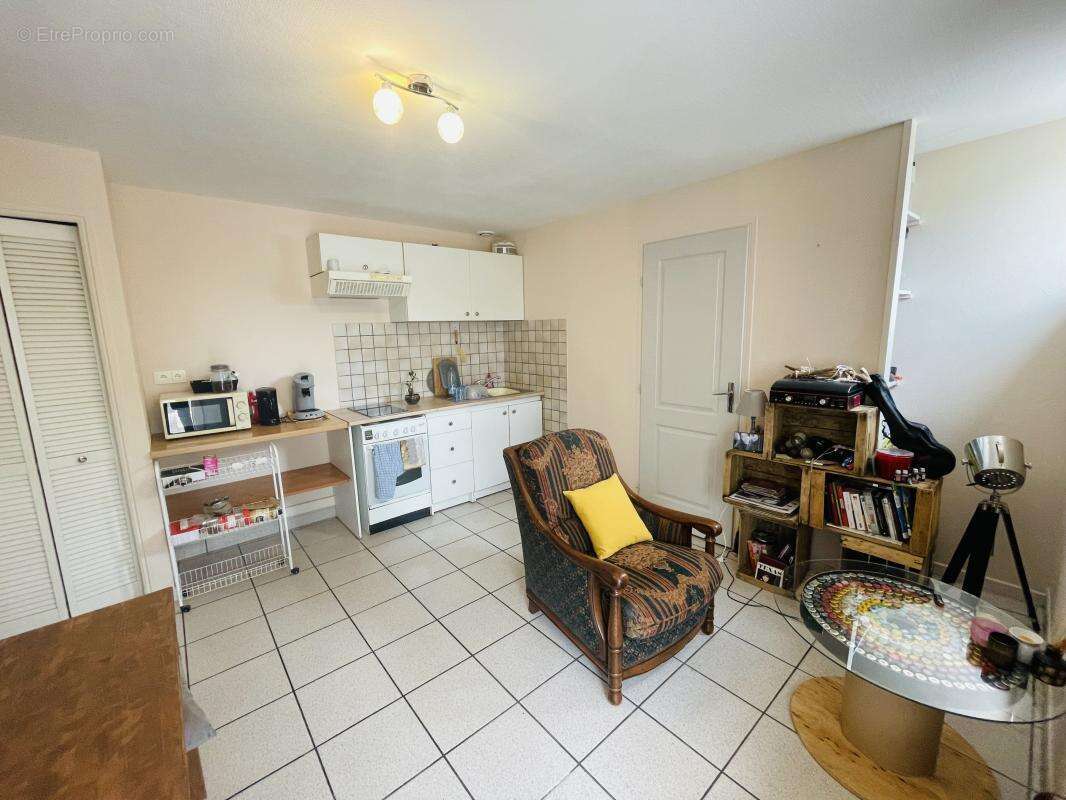 Appartement à CHENOVE