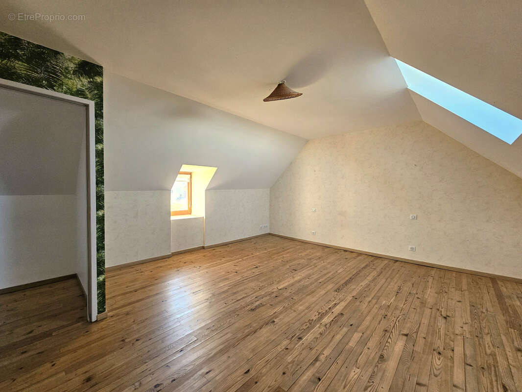 Maison à LA LOUBIERE