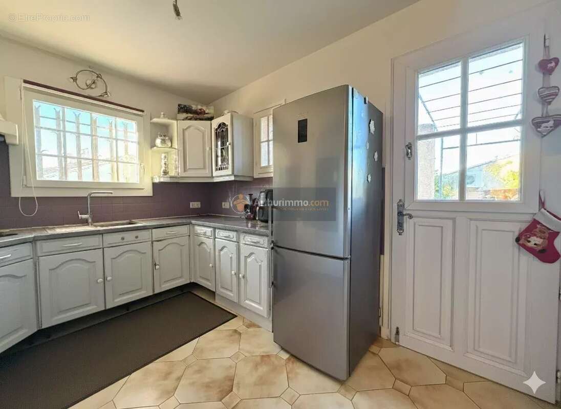 Maison à ROQUEBRUNE-SUR-ARGENS