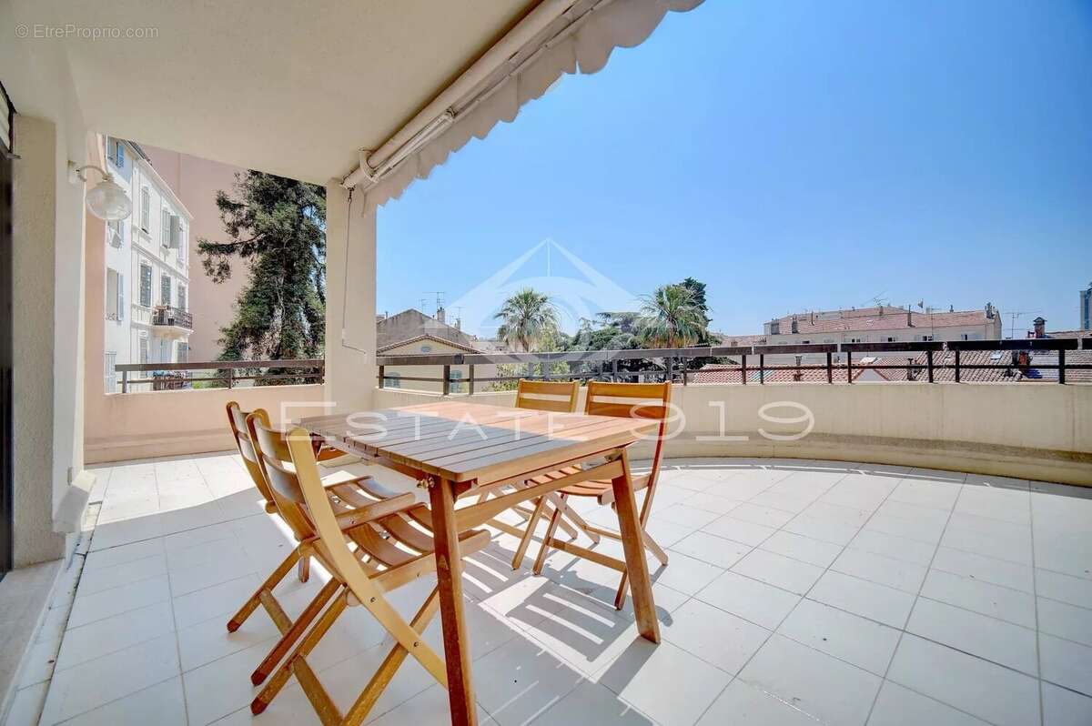 Appartement à CANNES