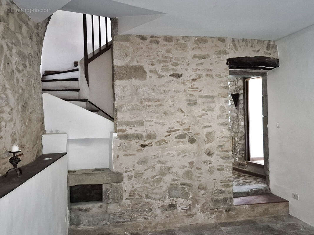 Maison à LA LIVINIERE