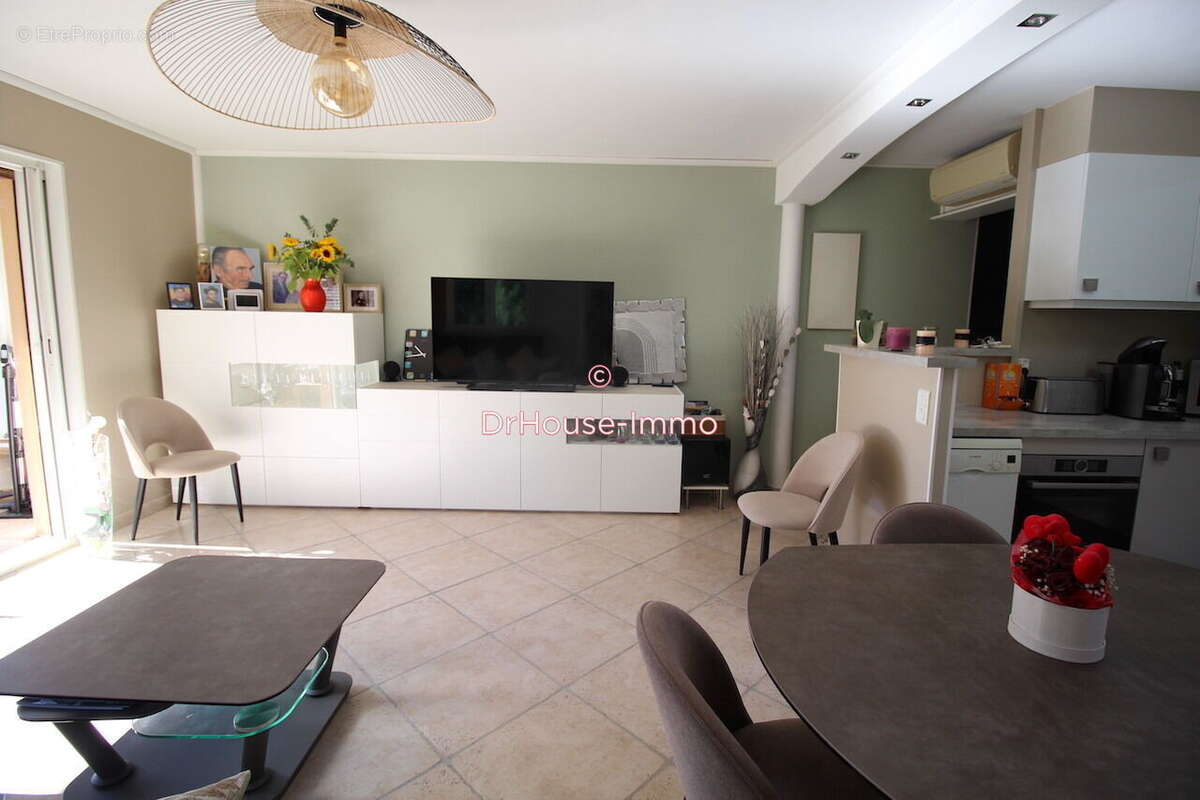 Appartement 86 m² à Cavalaire-Sur-Mer  - photo 19