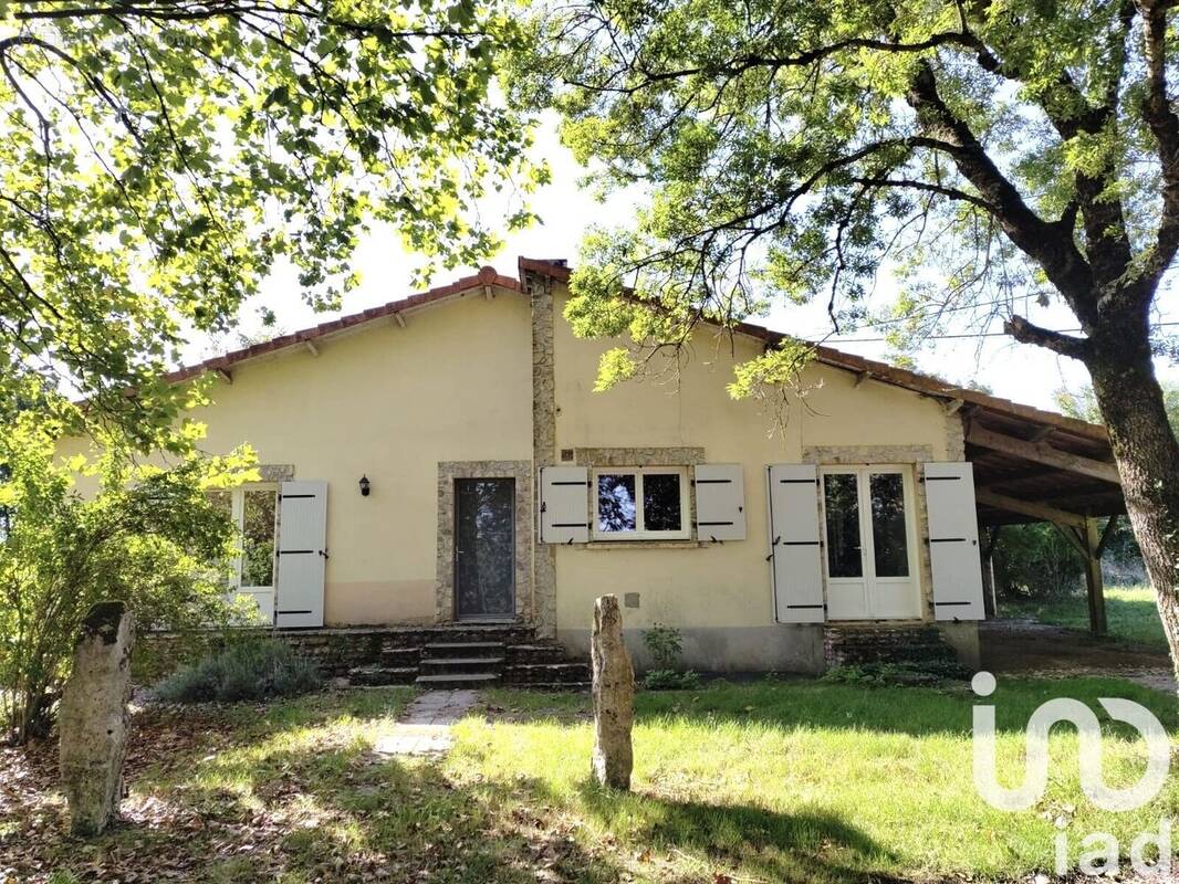 Photo 1 - Maison à CHEF-BOUTONNE