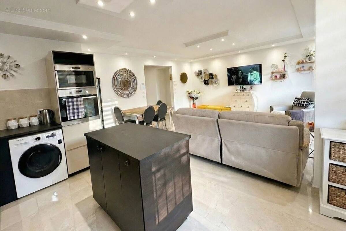 Appartement à SAINT-MAUR-DES-FOSSES