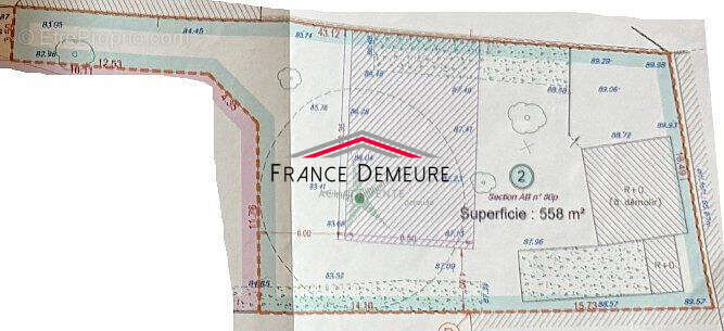 Terrain à MONTLIGNON