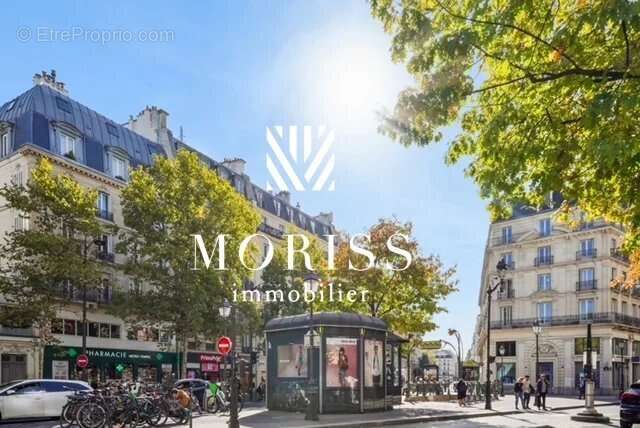 Appartement à PARIS-3E