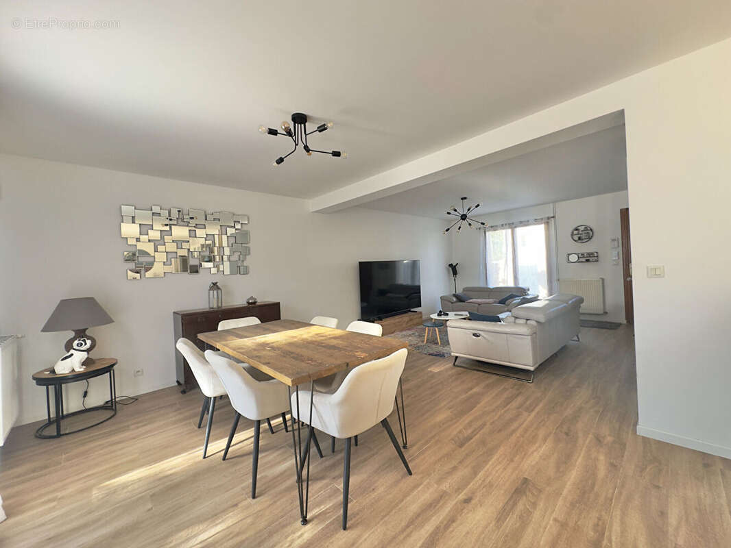 Maison à VILLIERS-SUR-MORIN