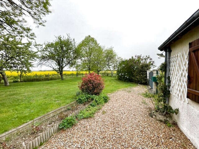 Maison à MARRAY