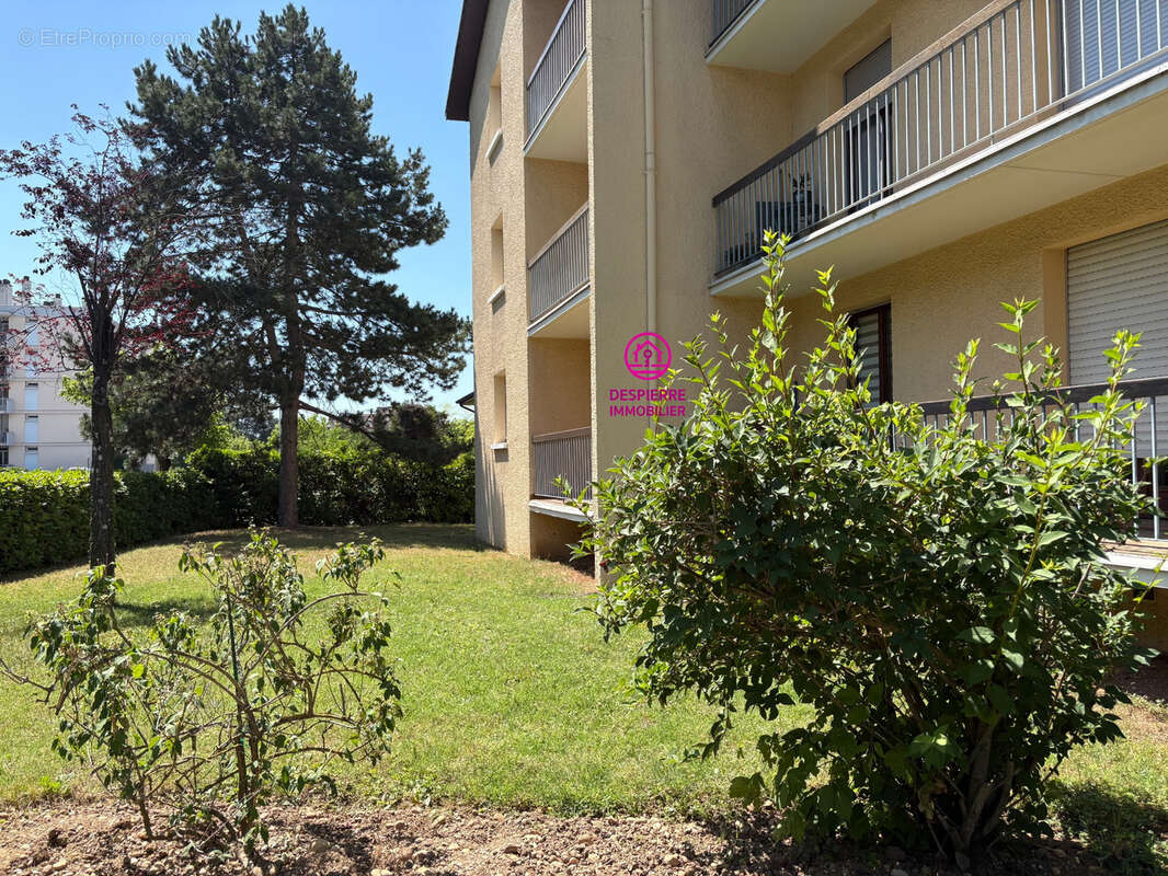 Appartement à ROUSSILLON