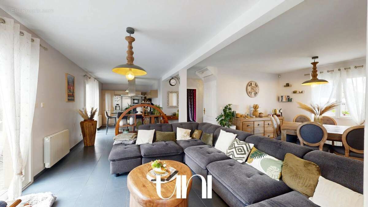 Maison à BLAINVILLE-SUR-ORNE