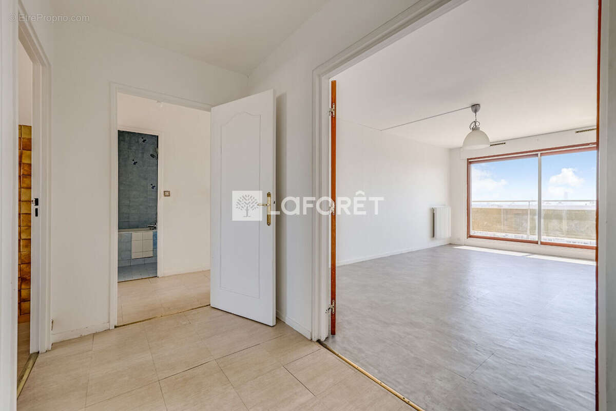 Appartement Paris 3 pièces 68 m2 avec vue panoramique sur monuments - photo 2