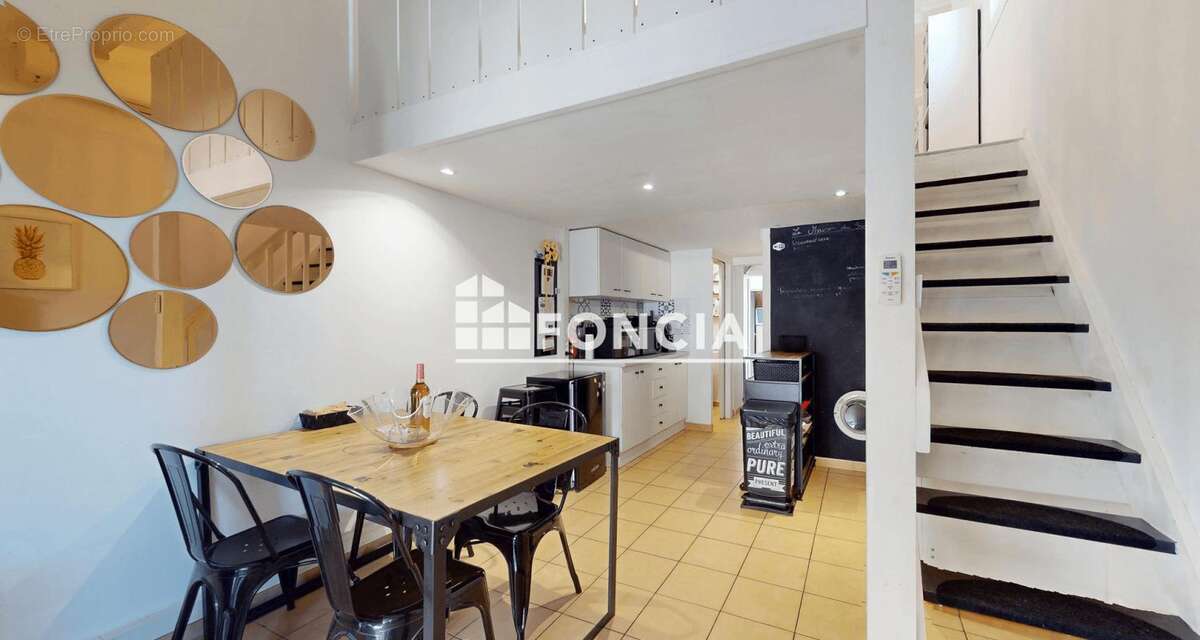 Maison à SAINT-CYPRIEN