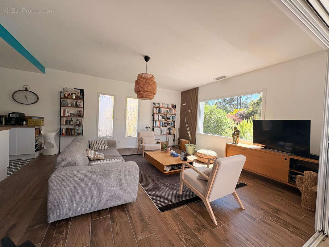 Maison contemporaine de 155 m2 Habitable - 6 pièces et garage   Vensac Océan - photo 8