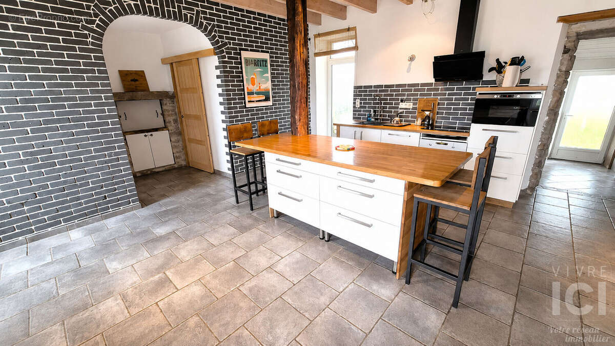 Maison à CORDEMAIS