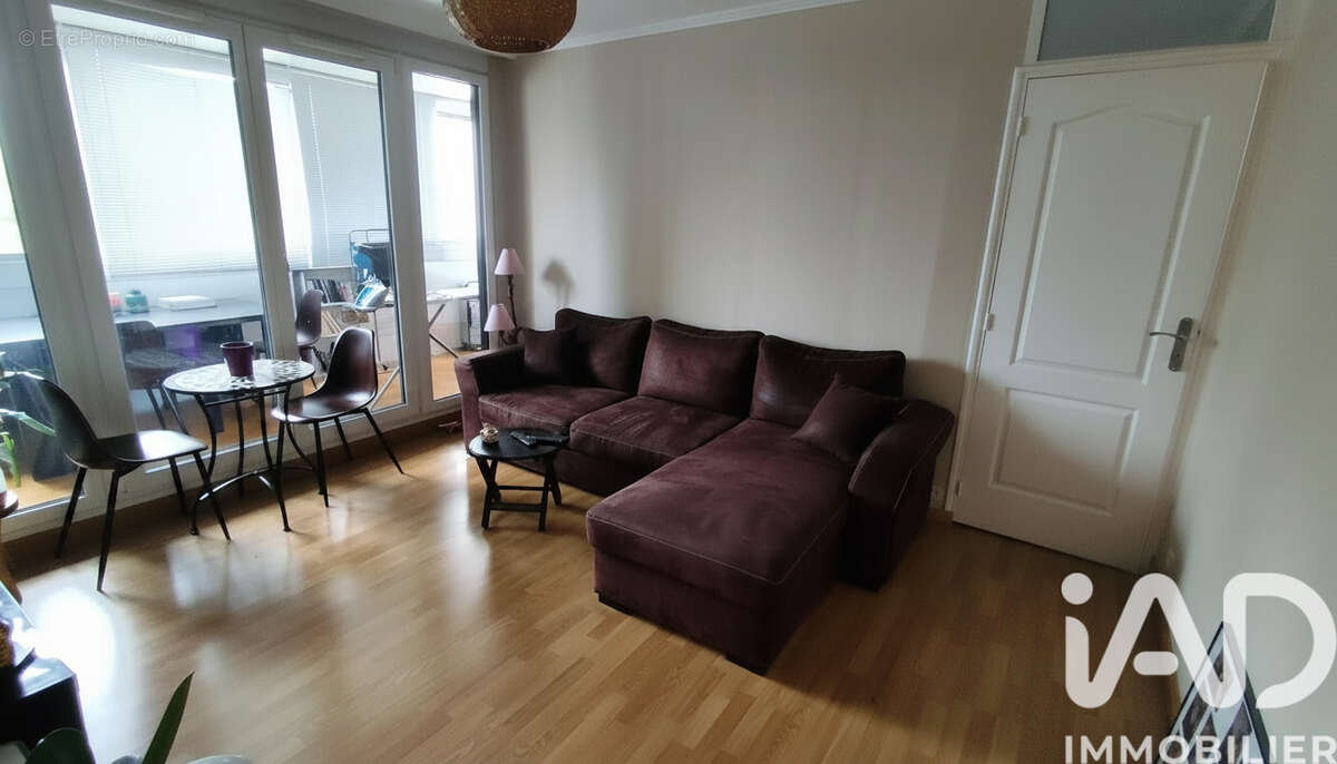 Appartement 54 m² à Villiers-Le-Bel  - photo 2