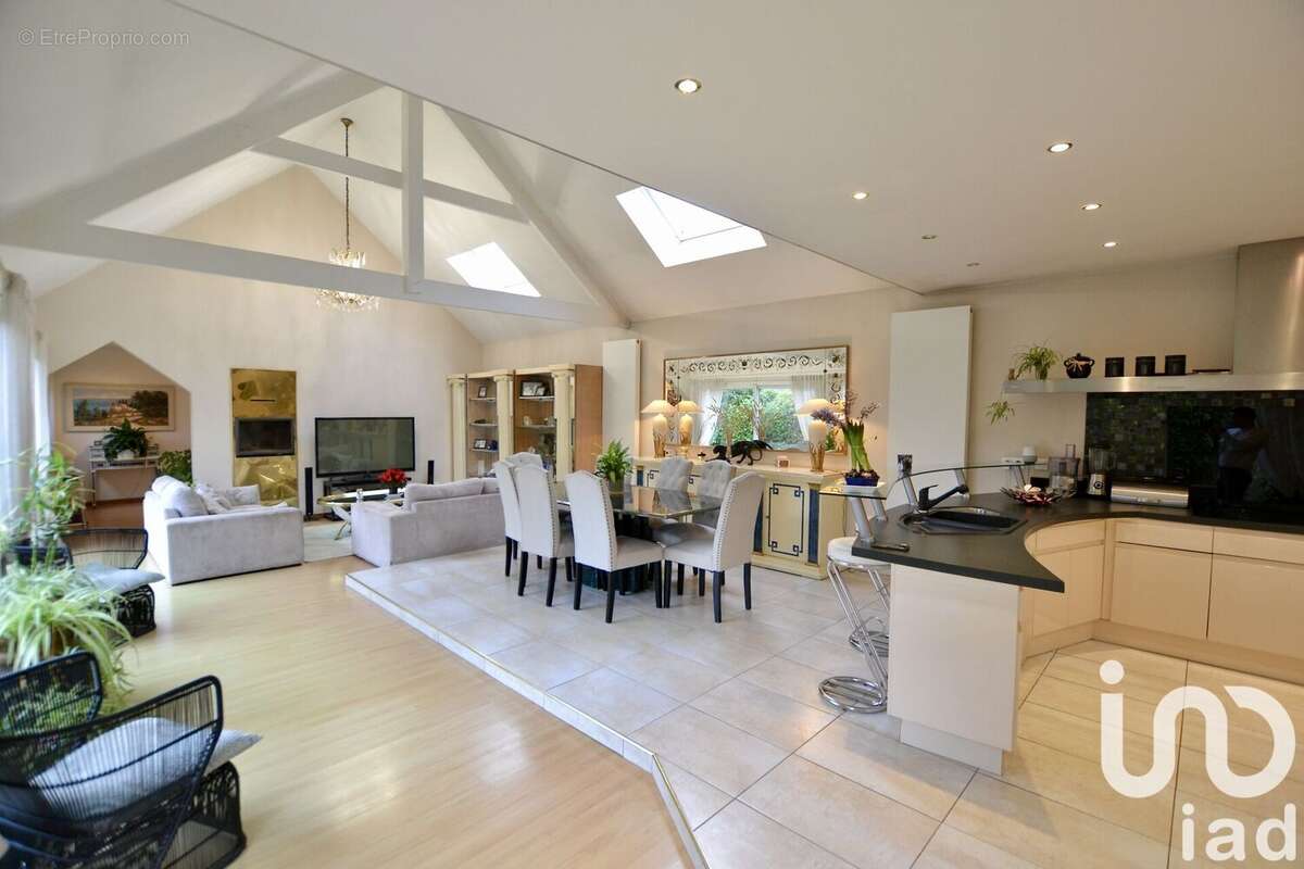 Photo 2 - Maison à OSNY