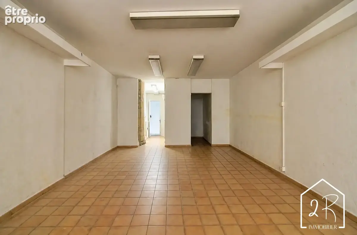Centre ville de Vienne : Immeuble ou maison 190 m2 habitables. - photo 4