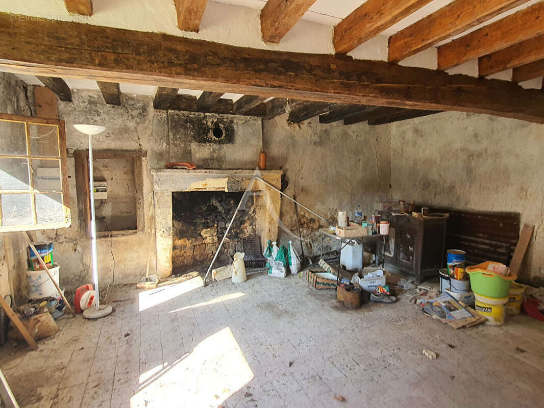 Maison à VILLENTROIS