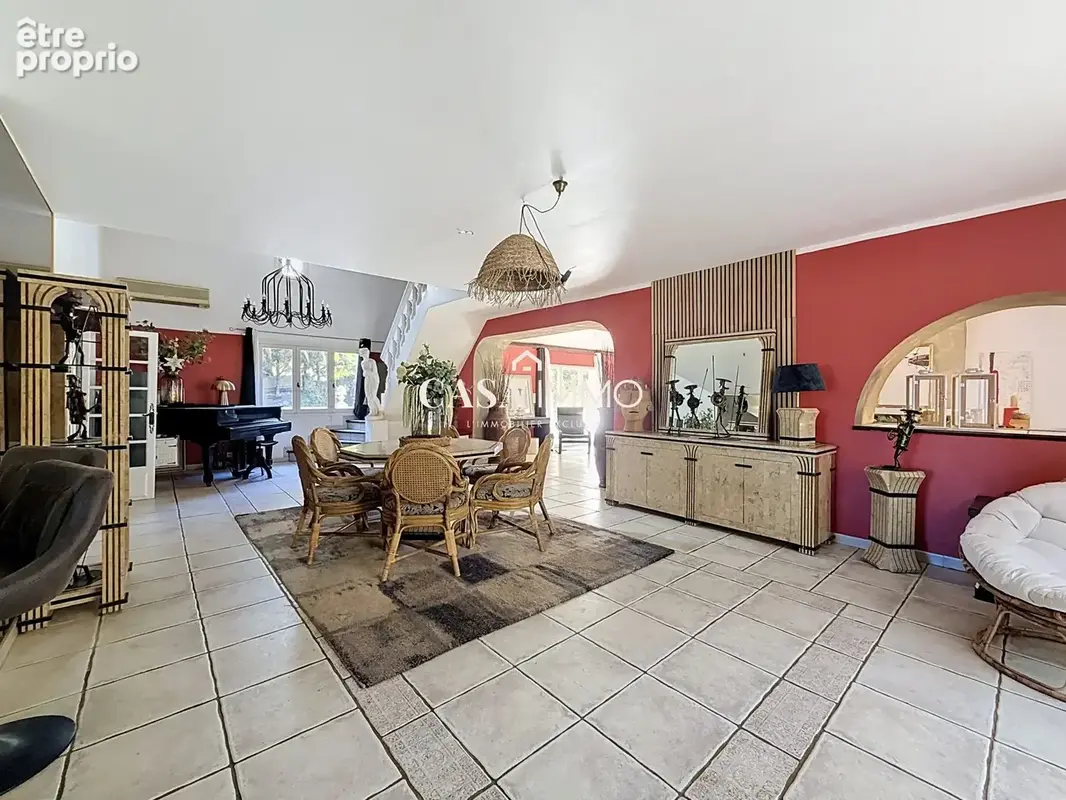 Maison 13 pièces 455 m² à vendre à Hyeres (83400) - photo 3