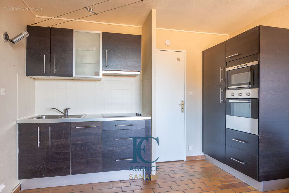 Appartement à SAINT-CYR-SUR-MER