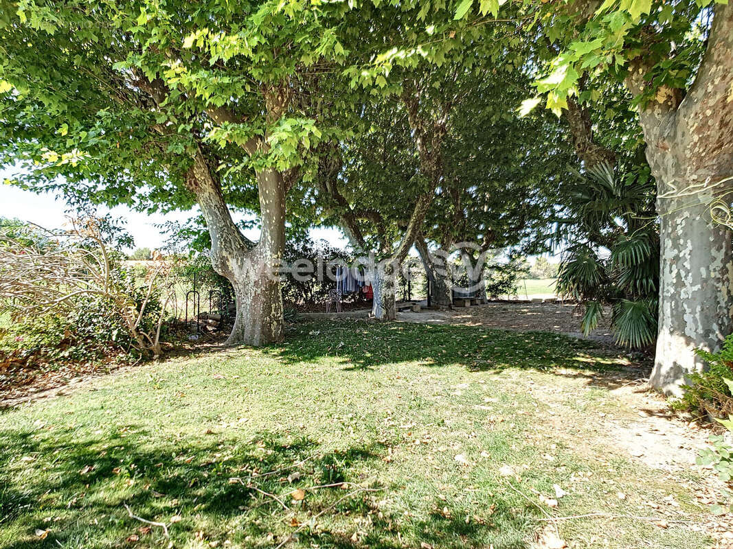 Maison à SAINT-CHAMAS