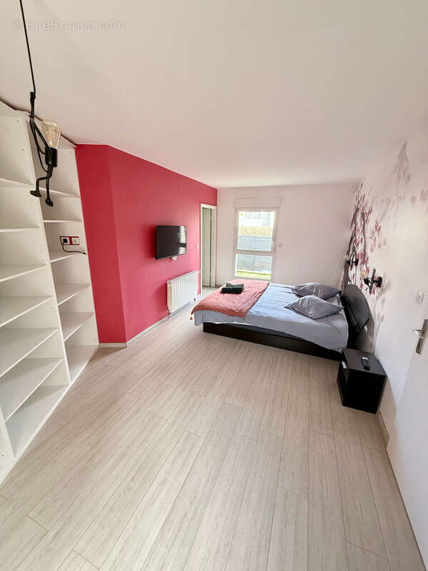Maison d'architecte de 300m2 sur un terrain de 5.79 ares avec jardin et garage - photo 10