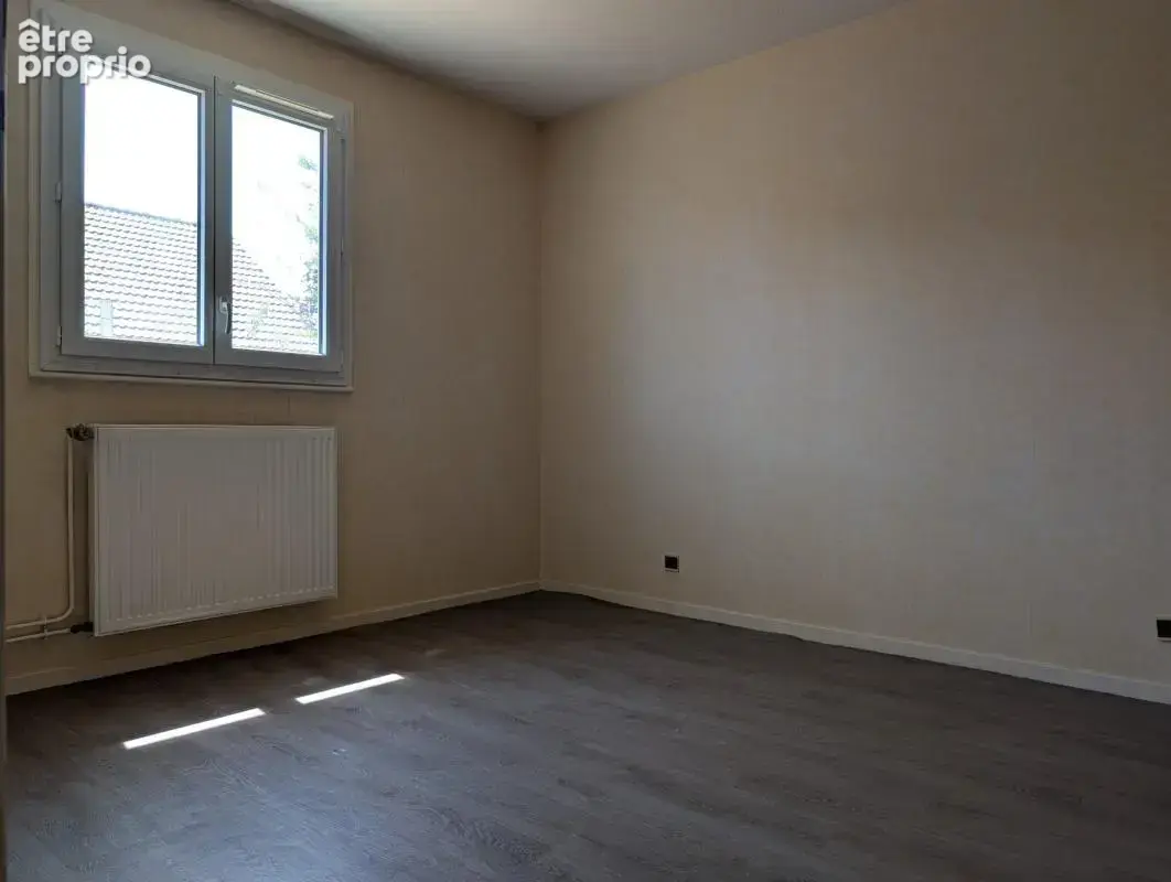 A vendre-montmarault-maison t2-jardin-garage-56.000 €-pas de frais d'agence* - photo 5