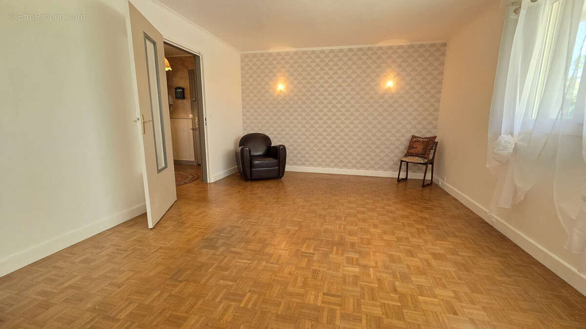 Appartement à BOISSY-SAINT-LEGER
