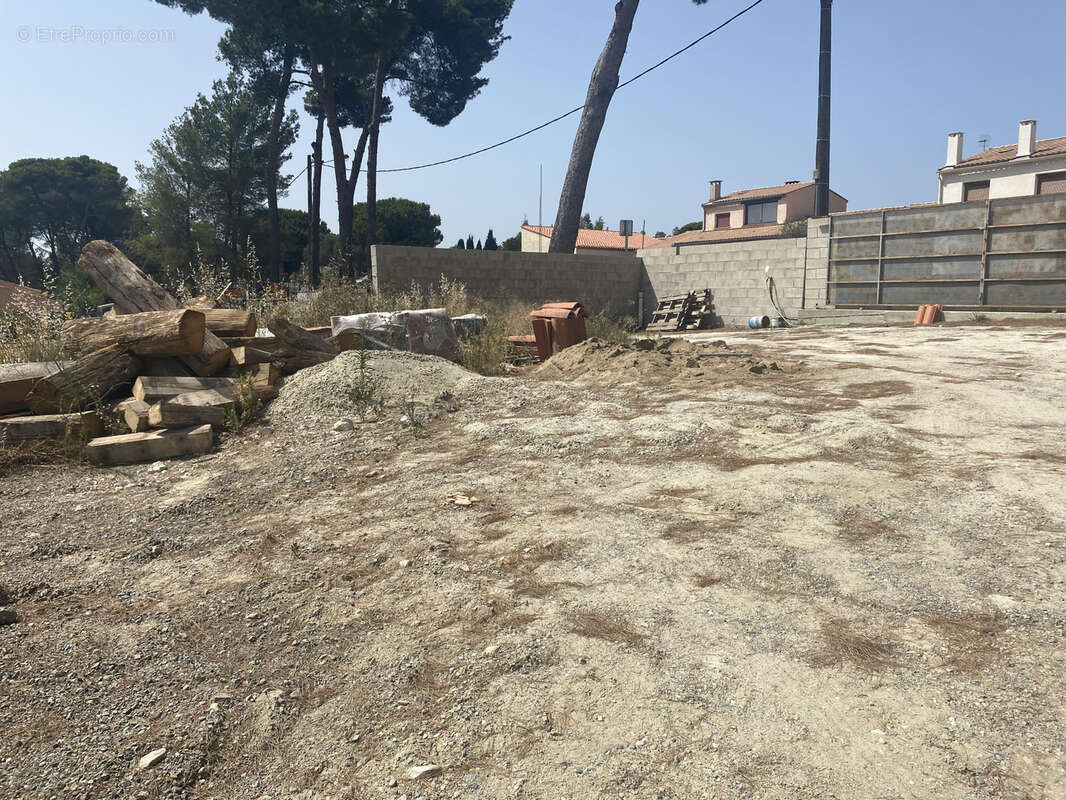 Terrain à RIEUX-MINERVOIS