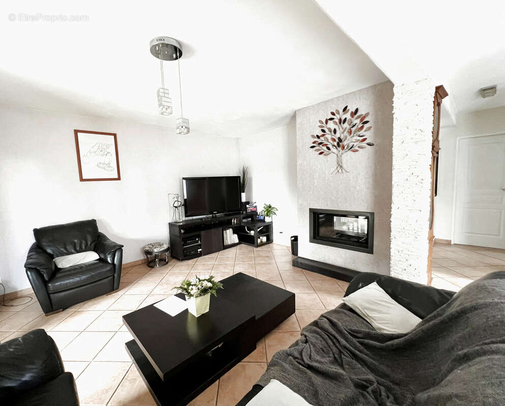 Maison 6 pièces de 165 m2 - photo 4