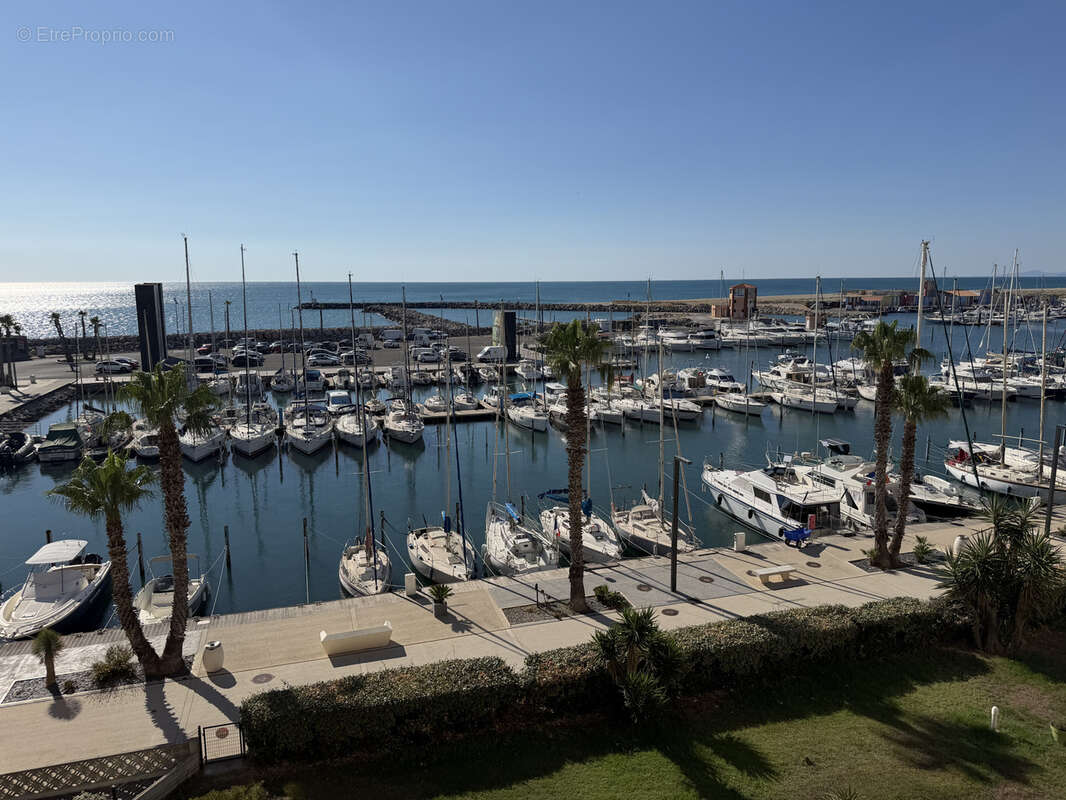 EN EXCLUSIVITE ! TRES RARE - Appartement T3  sur le Port du Barcarès vue mer - photo 2