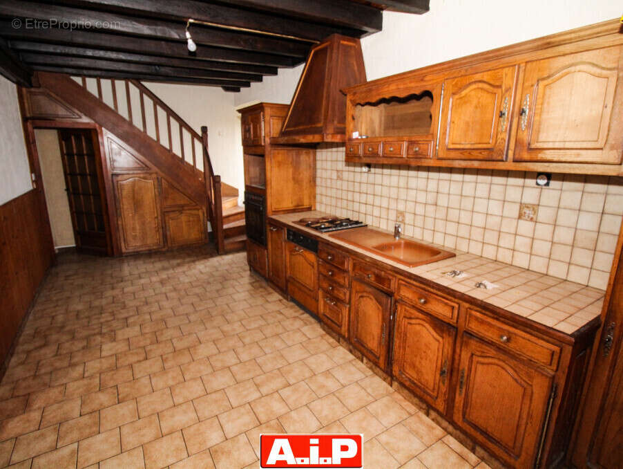 Maison à MONCOUTANT