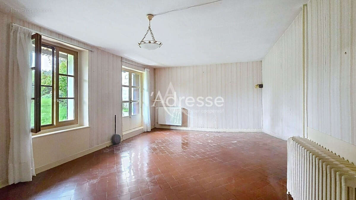 Maison à FONTAINE-FOURCHES