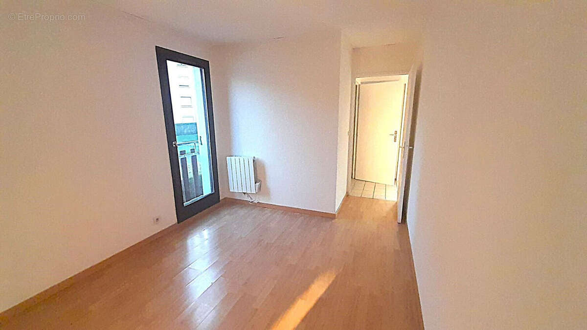 T3 lumineux avec balcon - 70M² 5 - Appartement à MEYTHET