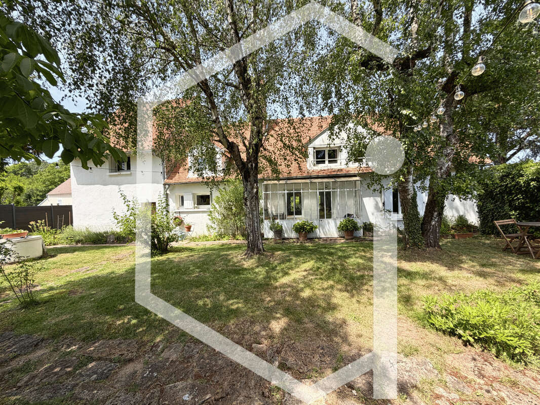Maison à COSNE-COURS-SUR-LOIRE