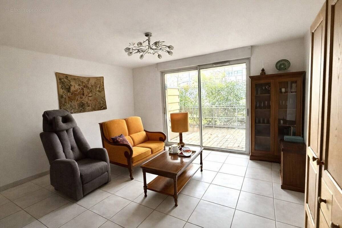 Appartement à CASTELGINEST