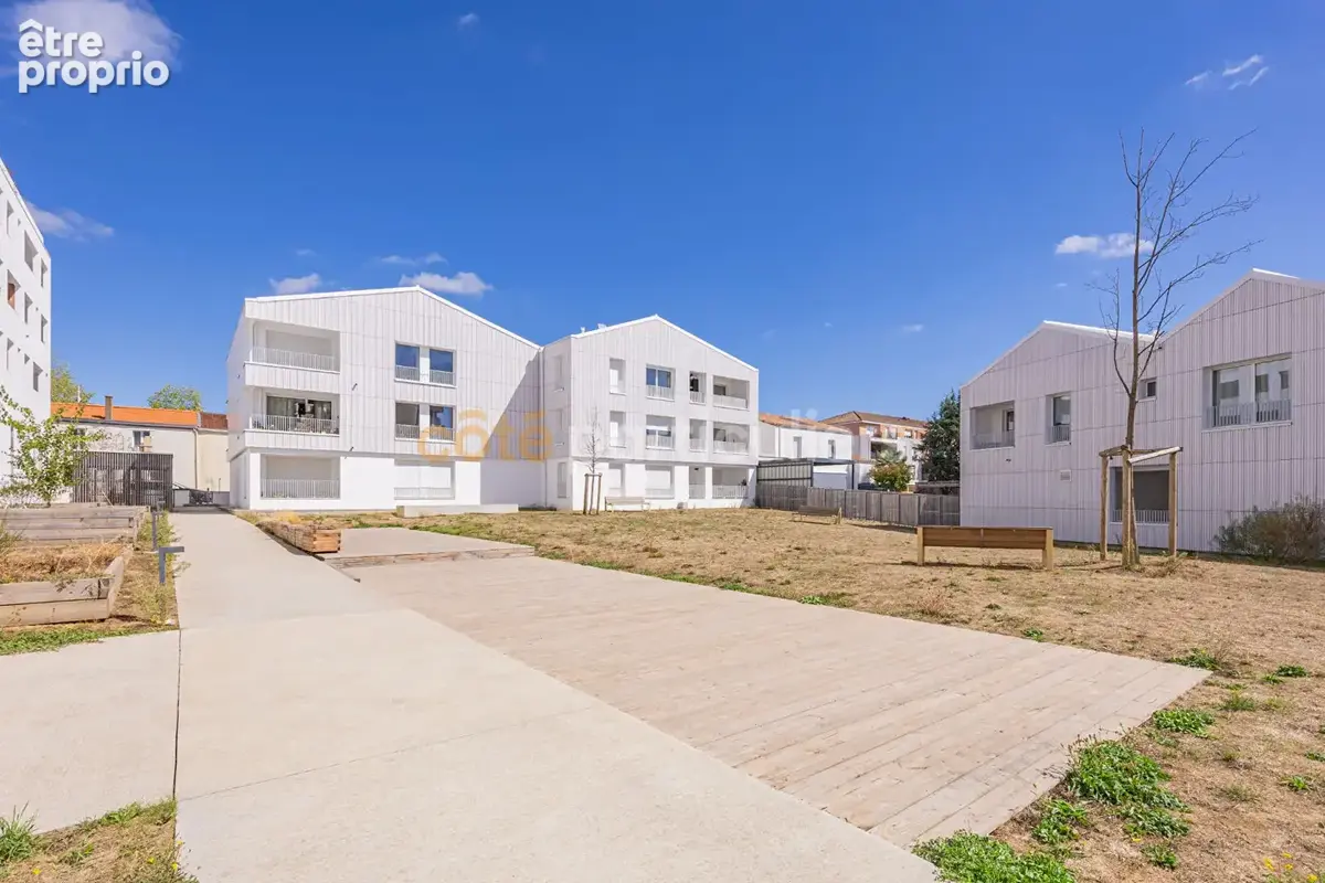 Appartement à LES SORINIERES