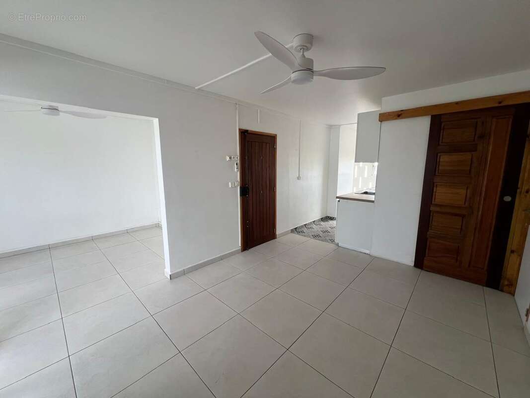 Appartement à LES ABYMES