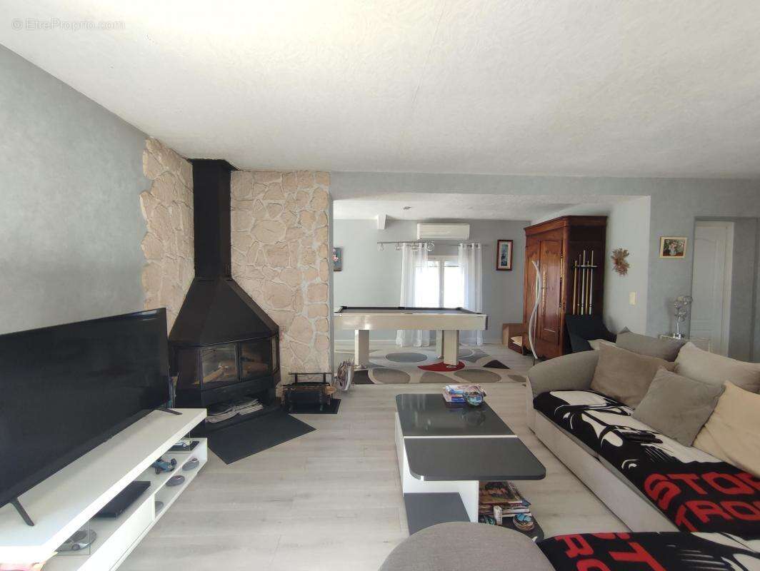 Maison à MONTAGNAC