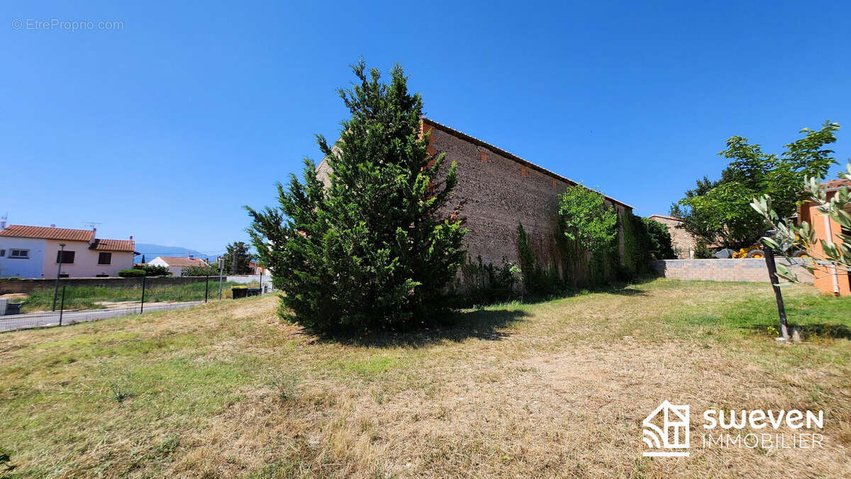 Appartement à FOURQUES