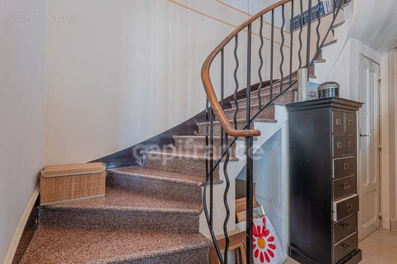 Mougins / à vendre Propriété type MAZET avec dépendance, piscine et garage pour 2 véhicules - photo 26