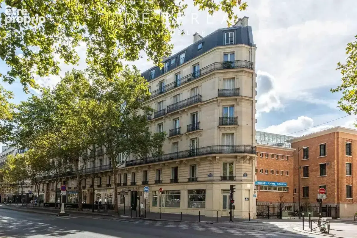Studio à rénover avec mezzanine - Place Maubert/Boulevard Saint-Germain - photo 10